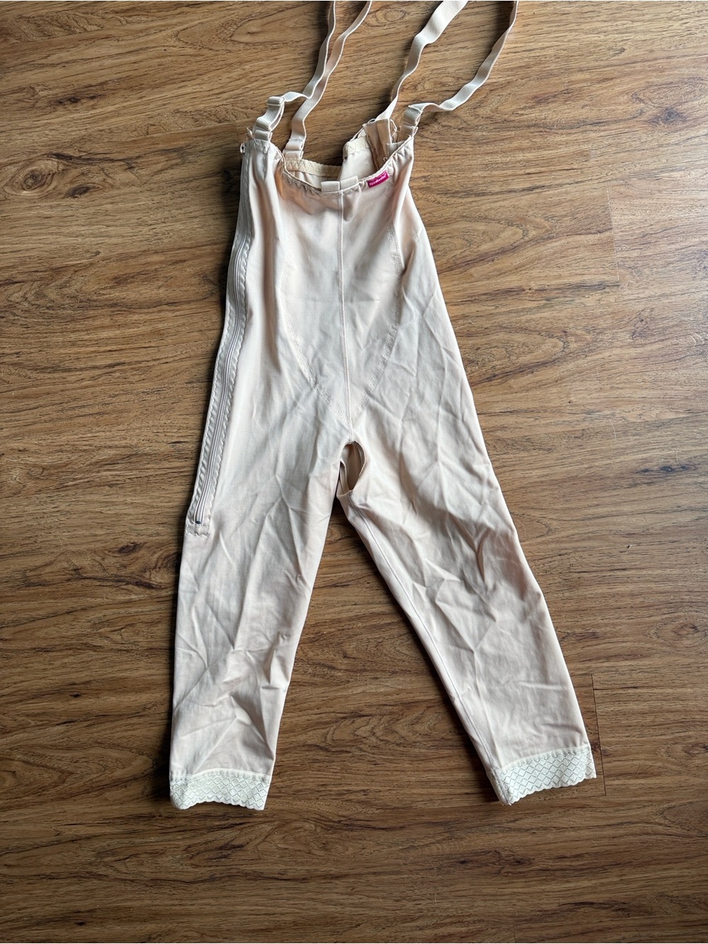 Lipoelastic Faja for post lipo/surgery with Adjustable Straps